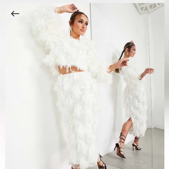 ASOS EDITION volume sleeve top in texture sequin mesh ivory + skirt set - Picture 3 of 7